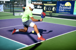 How much does a professional Pickleball player earn?